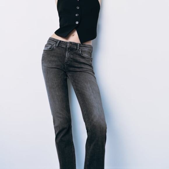 ZARA ZW LOW-RISE CROPPED JEANS - Picture 1 of 9